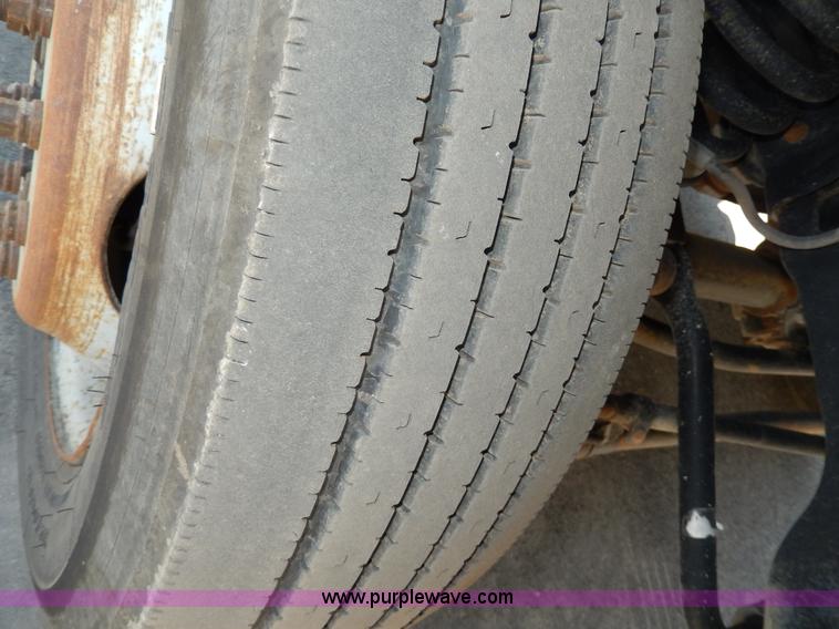 image for item D8080 2008 Ford F550 XL Super Duty flatbed truck