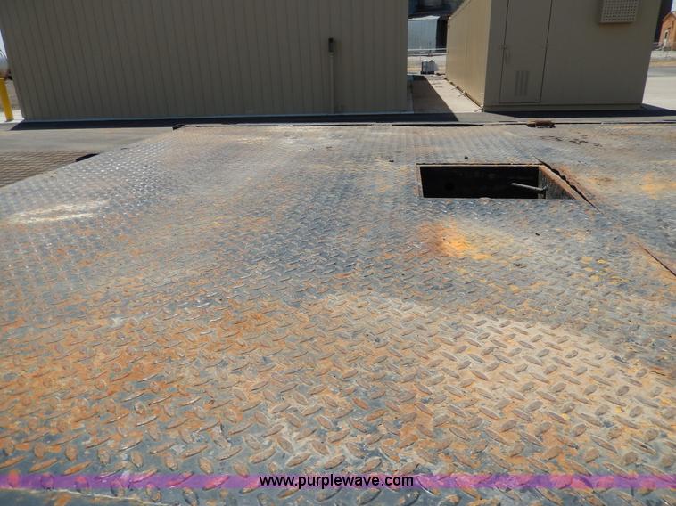 image for item D8080 2008 Ford F550 XL Super Duty flatbed truck