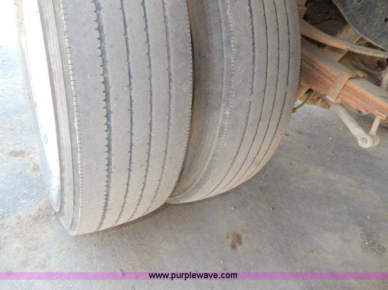 image for item D8080 2008 Ford F550 XL Super Duty flatbed truck