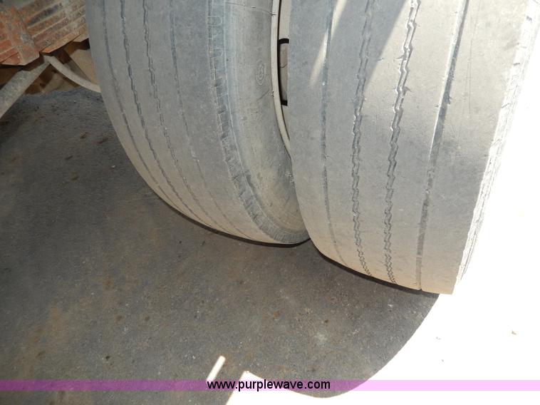 image for item D8080 2008 Ford F550 XL Super Duty flatbed truck