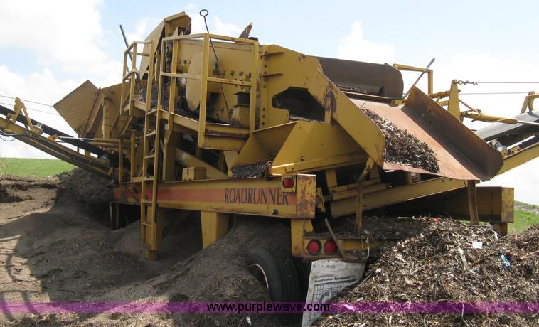 image for item D8285 CEC Screen-It Series II 5 x 12 mobile screen plant