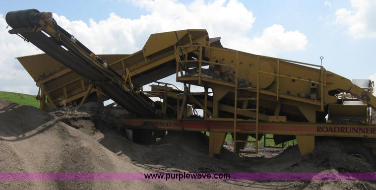 image for item D8285 CEC Screen-It Series II 5 x 12 mobile screen plant