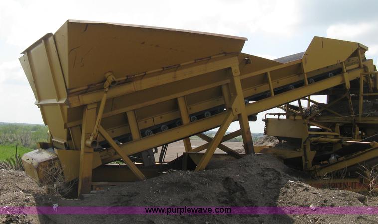 image for item D8285 CEC Screen-It Series II 5 x 12 mobile screen plant