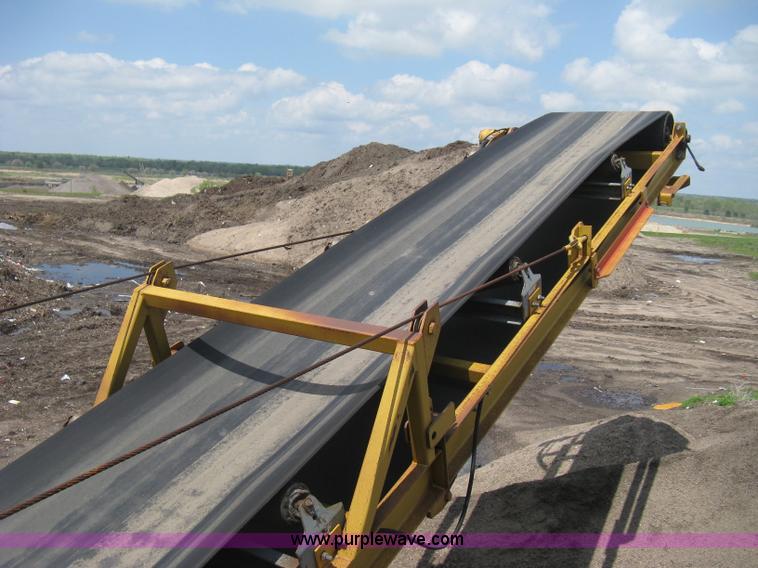 image for item D8285 CEC Screen-It Series II 5 x 12 mobile screen plant