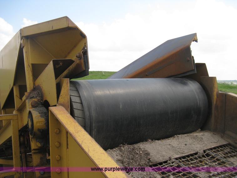 image for item D8285 CEC Screen-It Series II 5 x 12 mobile screen plant