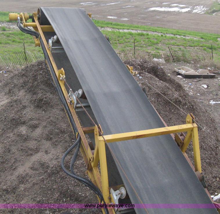 image for item D8285 CEC Screen-It Series II 5 x 12 mobile screen plant