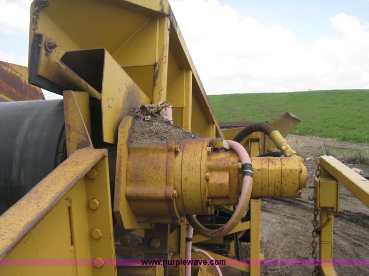 image for item D8285 CEC Screen-It Series II 5 x 12 mobile screen plant