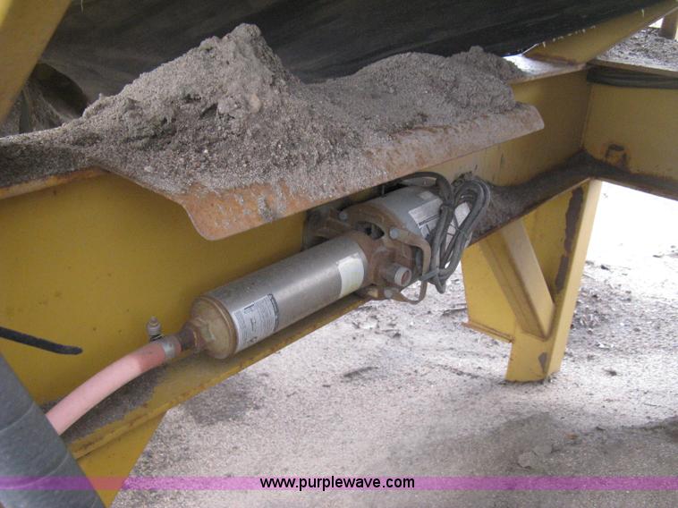 image for item D8285 CEC Screen-It Series II 5 x 12 mobile screen plant