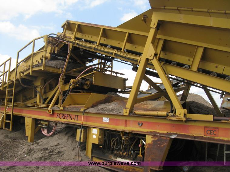 image for item D8285 CEC Screen-It Series II 5 x 12 mobile screen plant