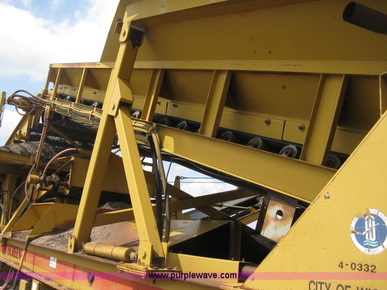 image for item D8285 CEC Screen-It Series II 5 x 12 mobile screen plant