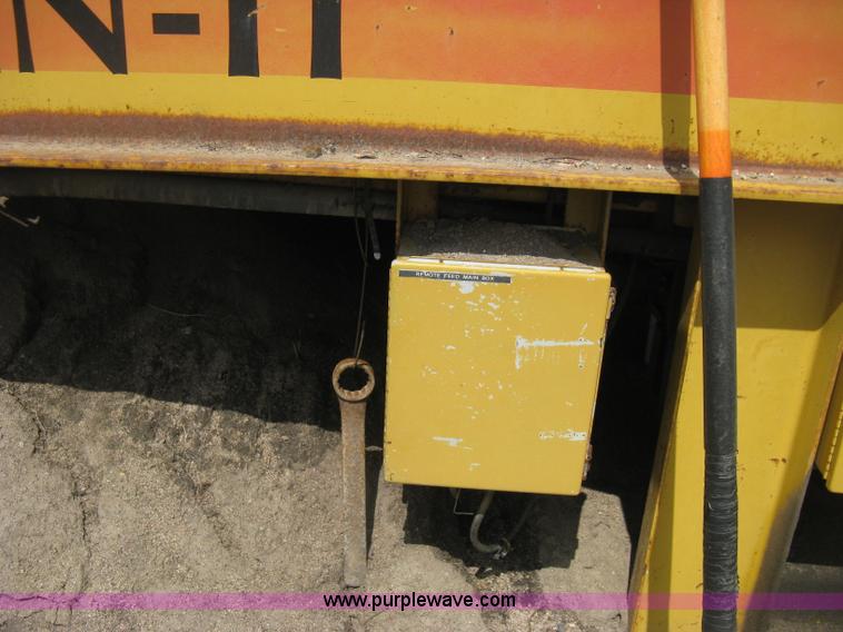 image for item D8285 CEC Screen-It Series II 5 x 12 mobile screen plant