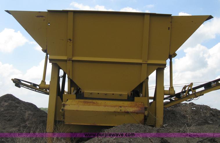 image for item D8285 CEC Screen-It Series II 5 x 12 mobile screen plant