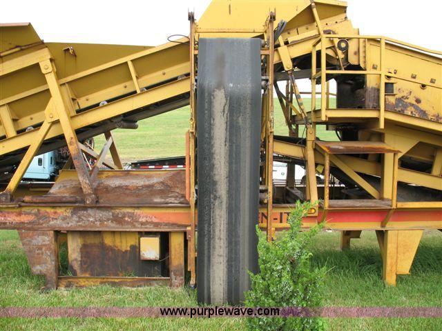 image for item D8285 CEC Screen-It Series II 5 x 12 mobile screen plant