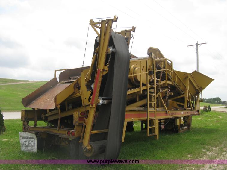 image for item D8285 CEC Screen-It Series II 5 x 12 mobile screen plant