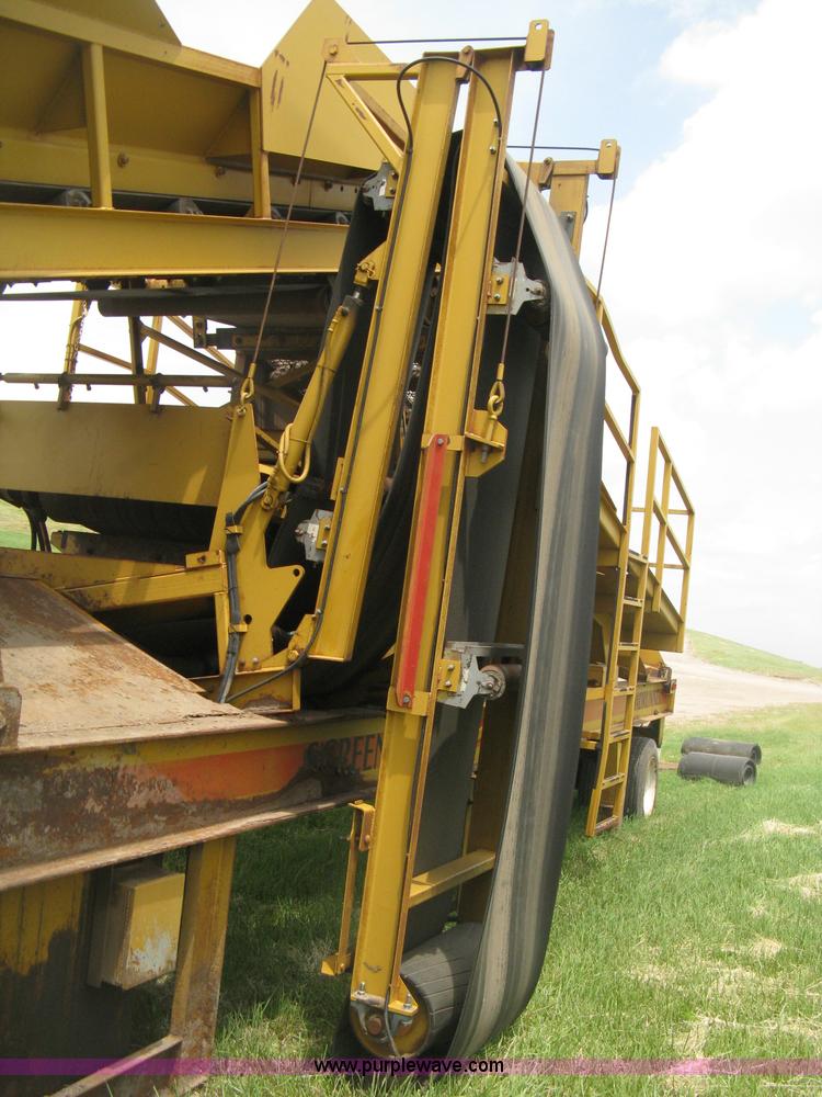 image for item D8285 CEC Screen-It Series II 5 x 12 mobile screen plant