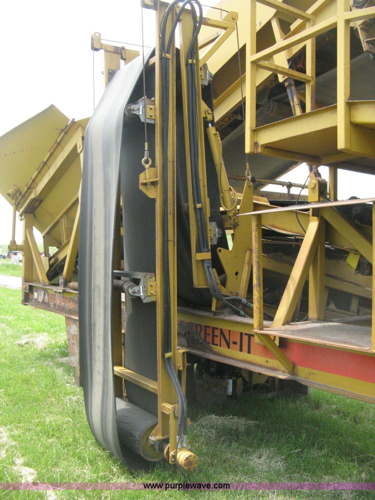 image for item D8285 CEC Screen-It Series II 5 x 12 mobile screen plant