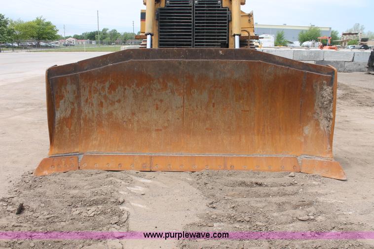 image for item D8345 1995 Caterpillar D7H dozer