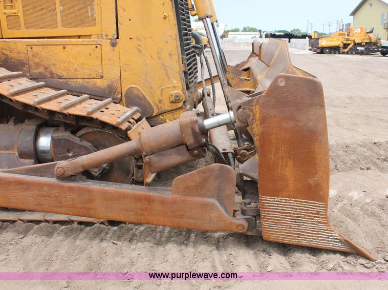 image for item D8345 1995 Caterpillar D7H dozer