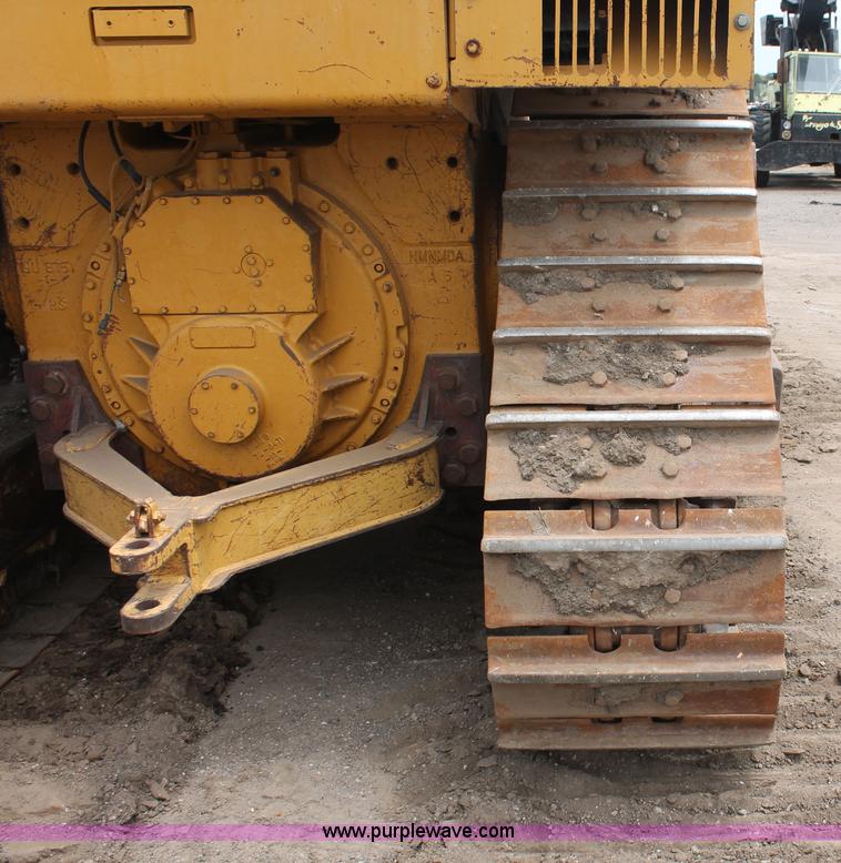 image for item D8345 1995 Caterpillar D7H dozer