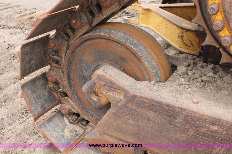 image for item D8345 1995 Caterpillar D7H dozer
