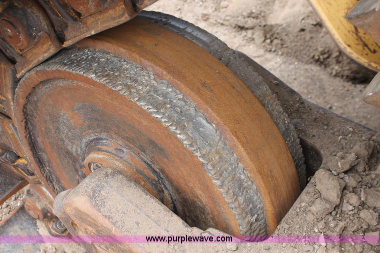 image for item D8345 1995 Caterpillar D7H dozer