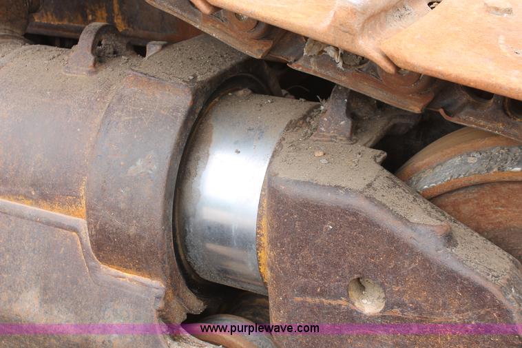 image for item D8345 1995 Caterpillar D7H dozer