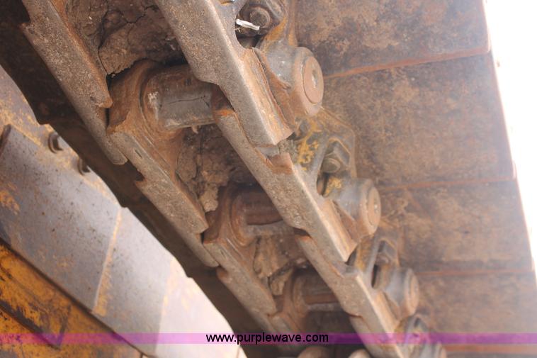 image for item D8345 1995 Caterpillar D7H dozer