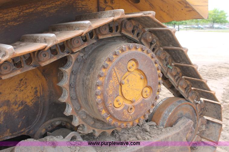 image for item D8345 1995 Caterpillar D7H dozer