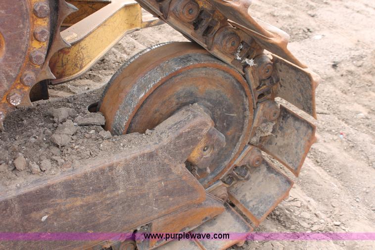 image for item D8345 1995 Caterpillar D7H dozer
