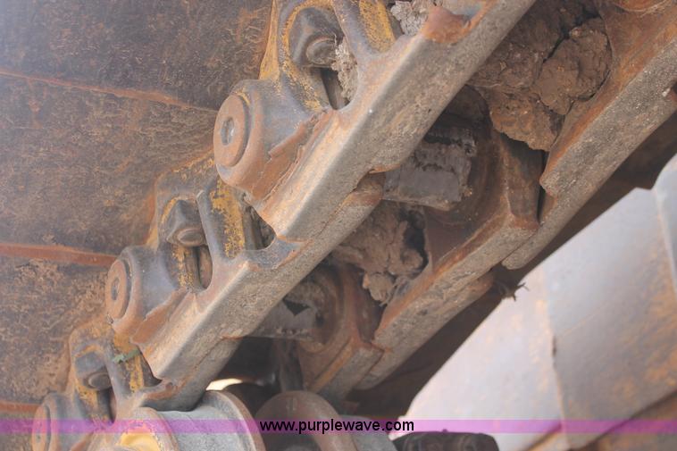 image for item D8345 1995 Caterpillar D7H dozer