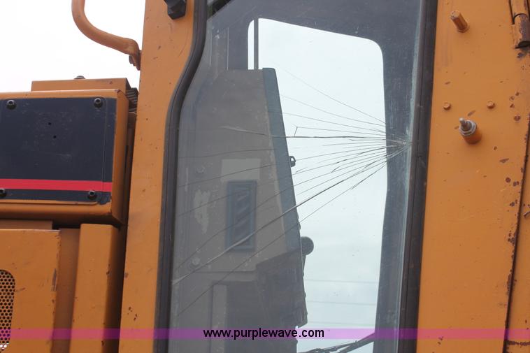 image for item D8345 1995 Caterpillar D7H dozer