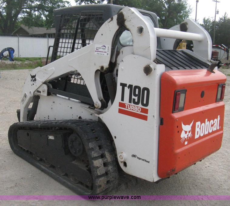 image for item D8356 2007 Bobcat T190 Turbo skid steer