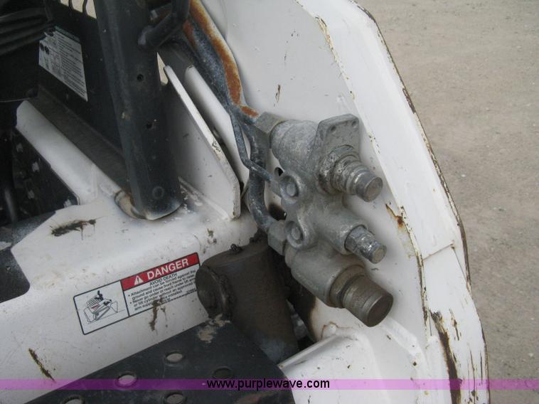 image for item D8356 2007 Bobcat T190 Turbo skid steer