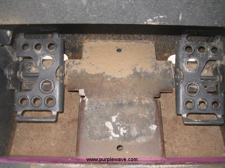 image for item D8356 2007 Bobcat T190 Turbo skid steer