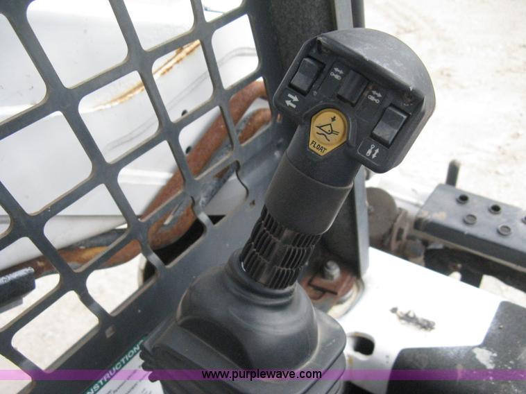 image for item D8356 2007 Bobcat T190 Turbo skid steer