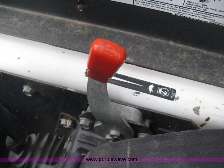 image for item D8356 2007 Bobcat T190 Turbo skid steer