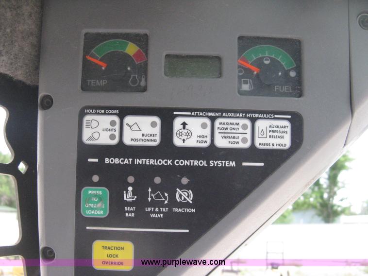 image for item D8356 2007 Bobcat T190 Turbo skid steer