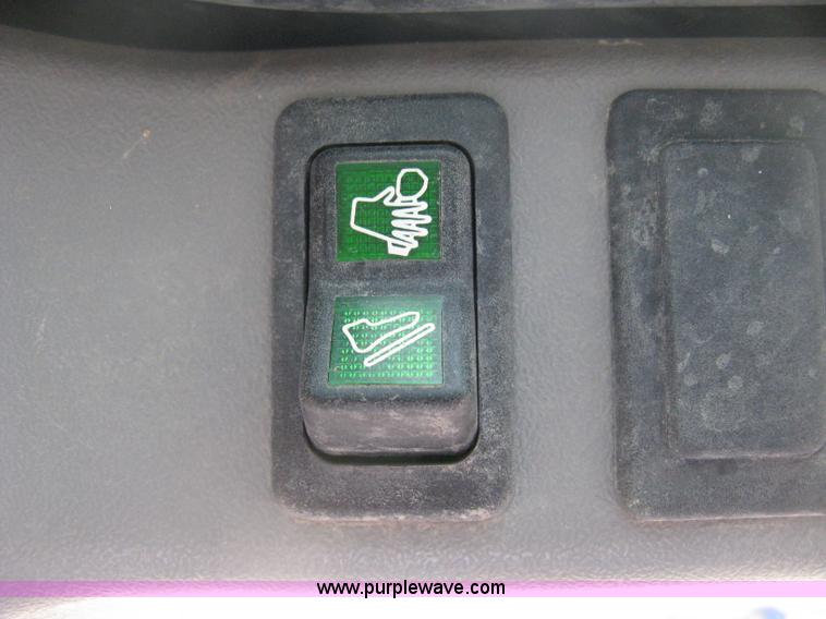 image for item D8356 2007 Bobcat T190 Turbo skid steer