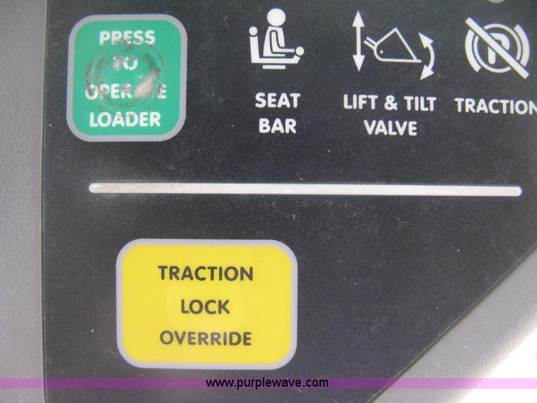 image for item D8356 2007 Bobcat T190 Turbo skid steer