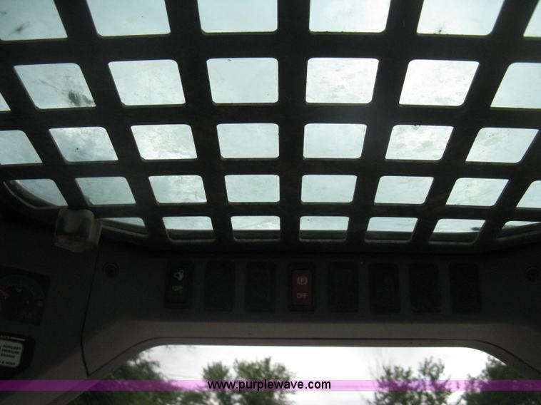 image for item D8356 2007 Bobcat T190 Turbo skid steer