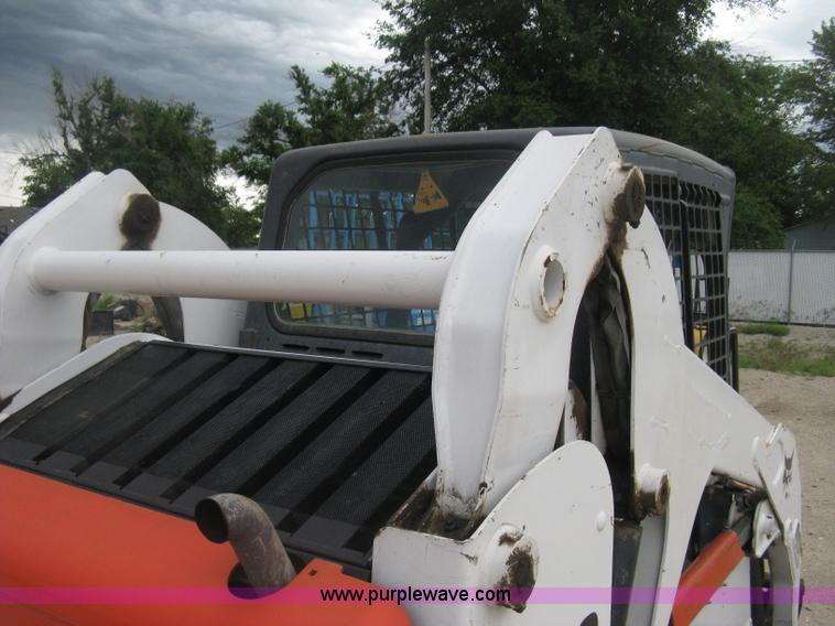 image for item D8356 2007 Bobcat T190 Turbo skid steer