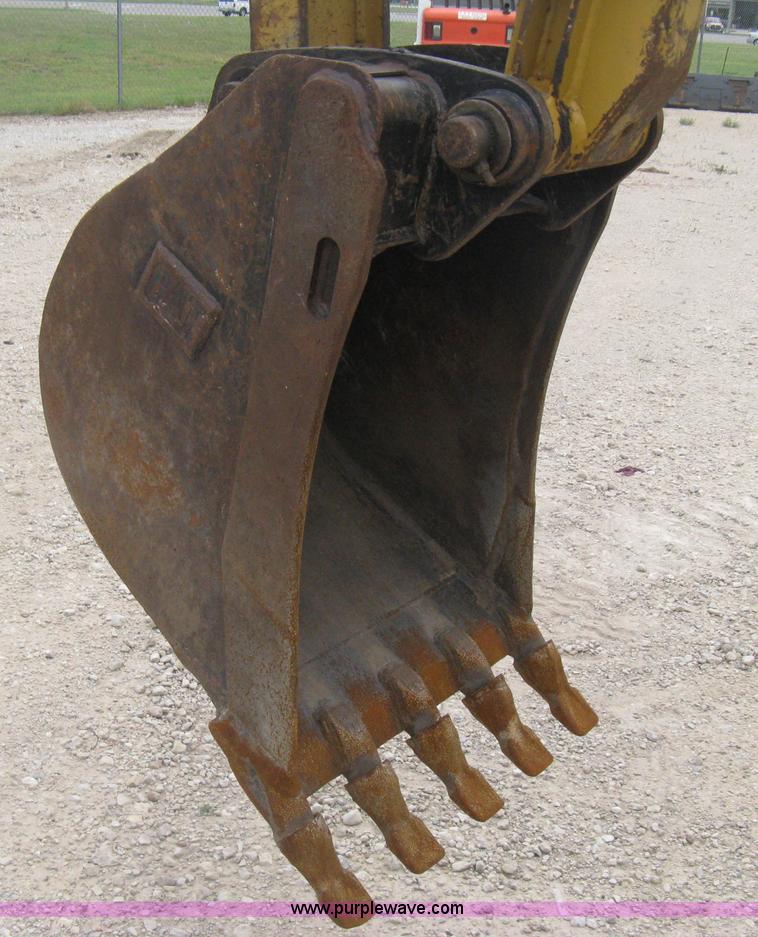 image for item D8357 1999 Caterpillar 416C backhoe