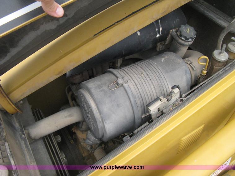 image for item D8357 1999 Caterpillar 416C backhoe