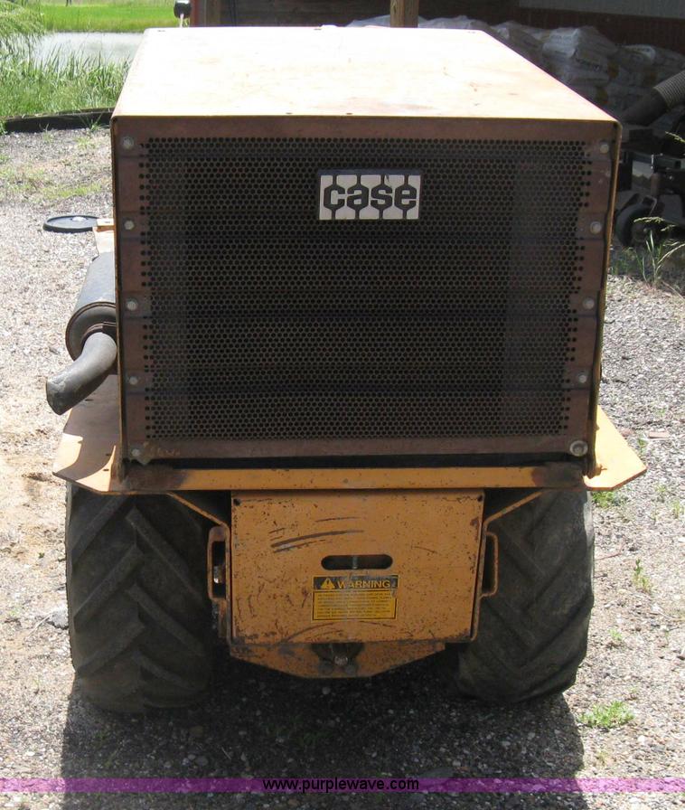 image for item D8368 1991 Case Maxi Sneaker Series B articulated vibratory plow