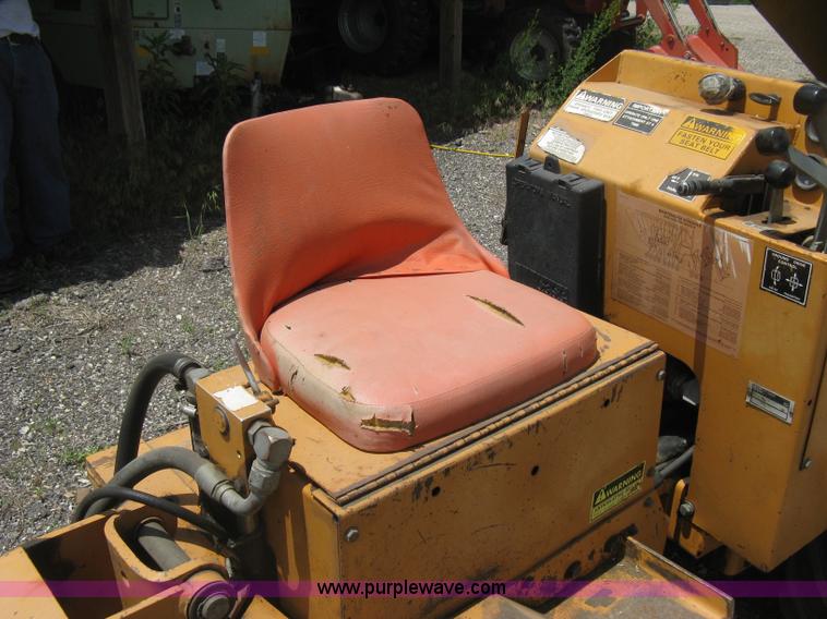 image for item D8368 1991 Case Maxi Sneaker Series B articulated vibratory plow