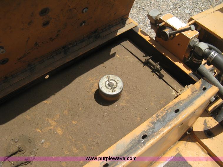 image for item D8368 1991 Case Maxi Sneaker Series B articulated vibratory plow