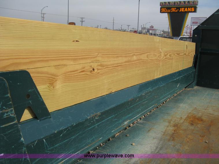 image for item E3079 2007 Chevrolet Silverado 3500HD dump body truck