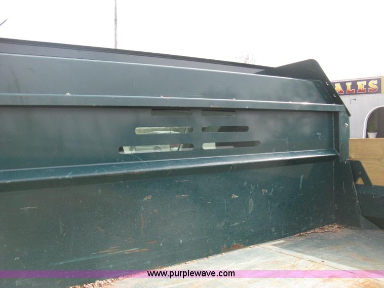 image for item E3079 2007 Chevrolet Silverado 3500HD dump body truck