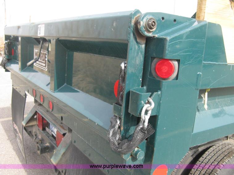 image for item E3079 2007 Chevrolet Silverado 3500HD dump body truck