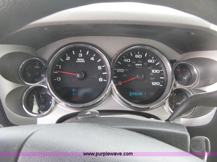 image for item E3079 2007 Chevrolet Silverado 3500HD dump body truck